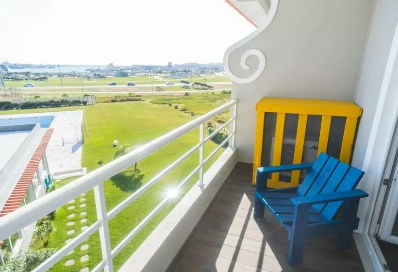 اتاق استاندارد با چشم‌انداز استخر, Star Inn Peniche