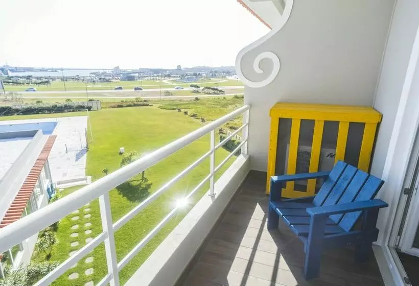 اتاق استاندارد با چشم‌انداز استخر, Star Inn Peniche