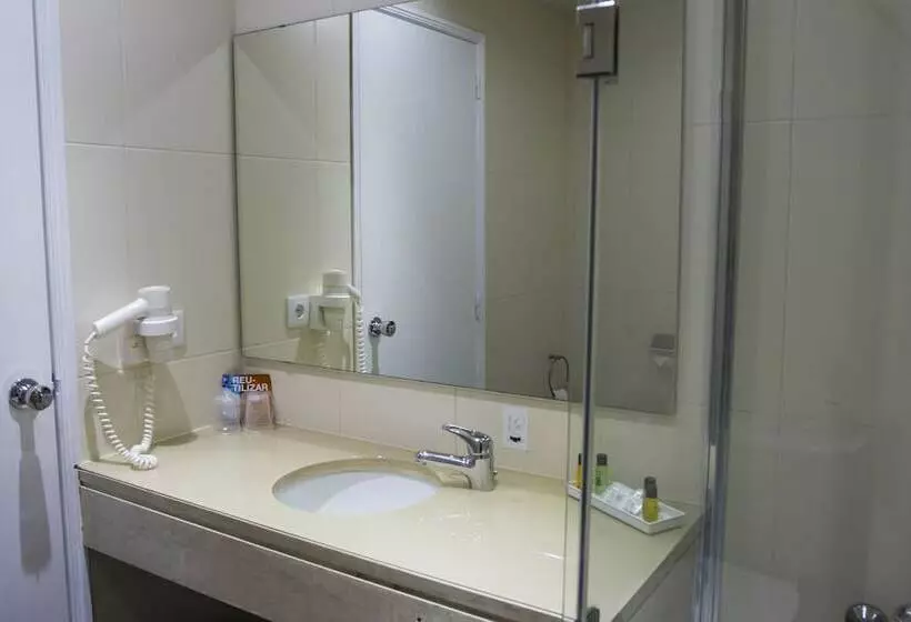 اتاق استاندارد با چشم‌انداز استخر, Star Inn Peniche