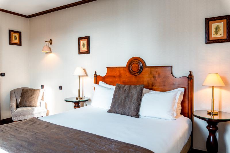 سوییت جونیور, Villa Montparnasse