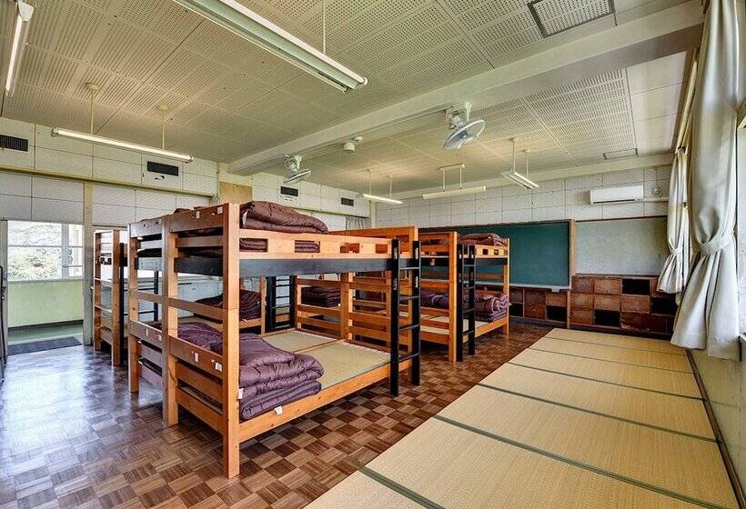 스탠다드 룸, Yukusa Ohsumi Umi No Gakko