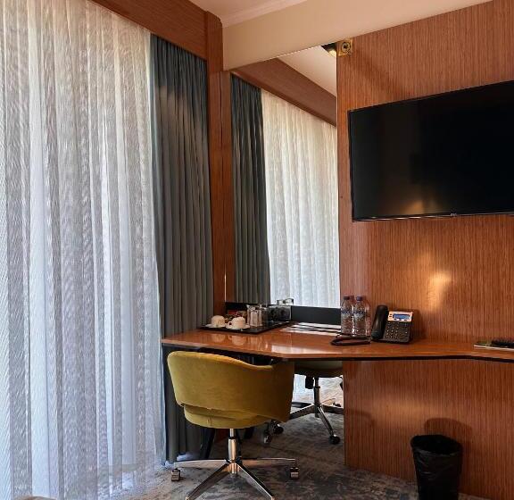 اتاق استاندارد با بالکن, Bukhara