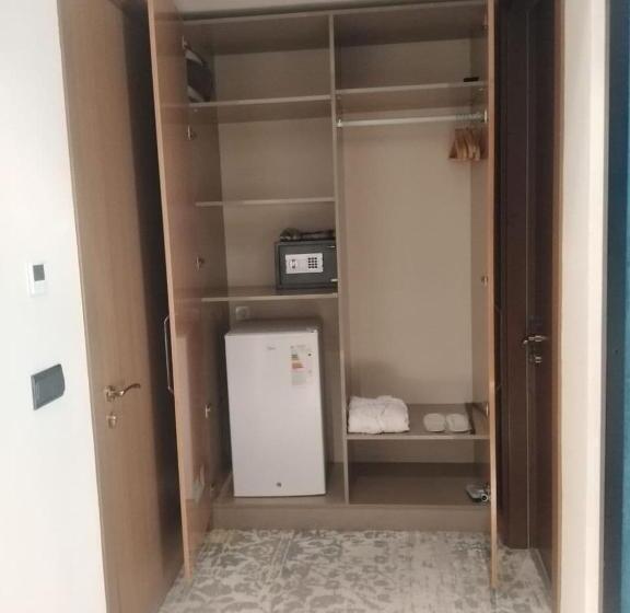 اتاق لوکس با بالکن, Bukhara