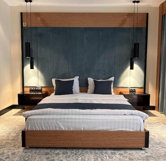 اتاق لوکس با بالکن, Bukhara