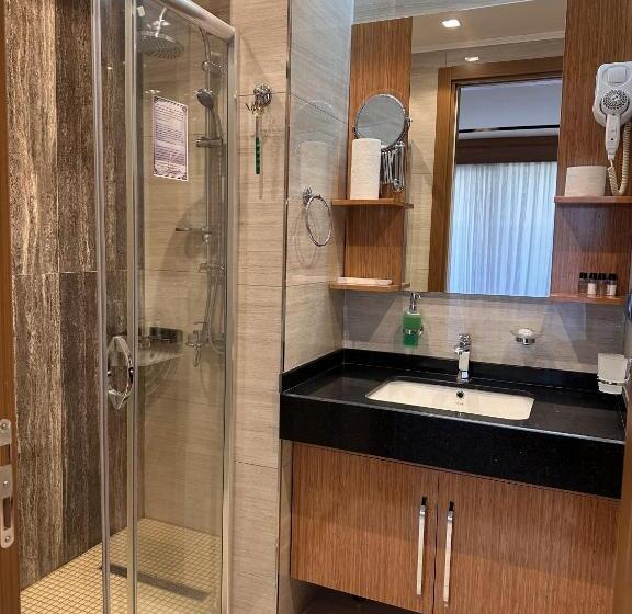 اتاق لوکس با بالکن, Bukhara