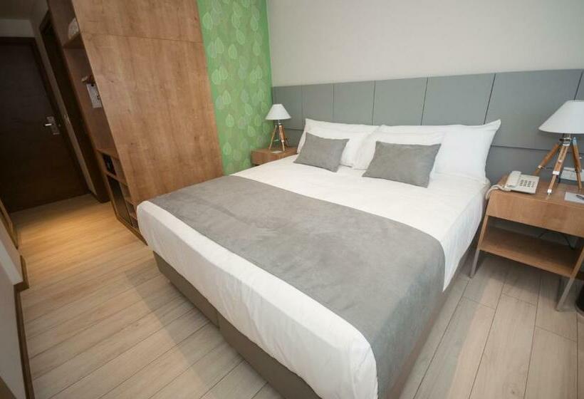 اتاق استاندارد با تخت بزرگ, Dazzler By Wyndham Ciudad Del Este