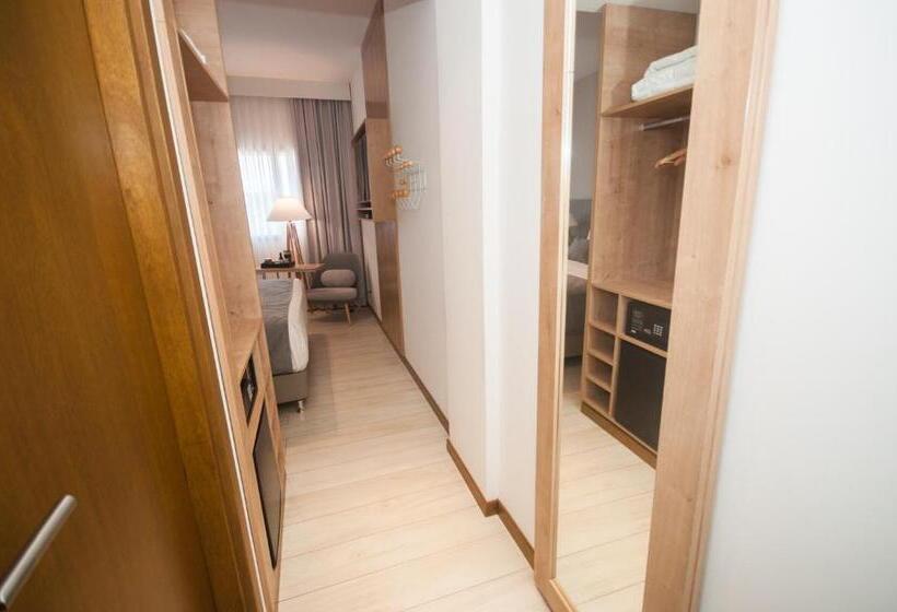 اتاق استاندارد با تخت بزرگ, Dazzler By Wyndham Ciudad Del Este