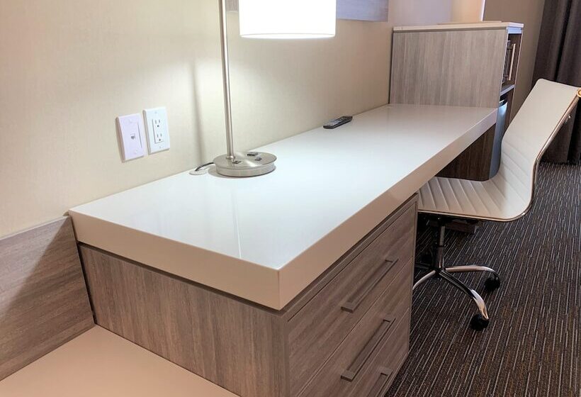 デラックスルーム, Wingate By Wyndham Kanata West Ottawa