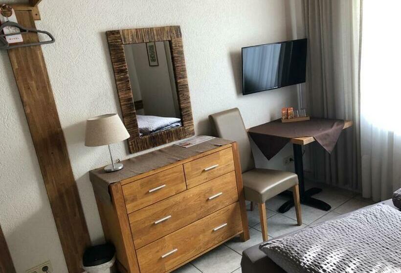 스탠다드 룸, Zum Schiffchen