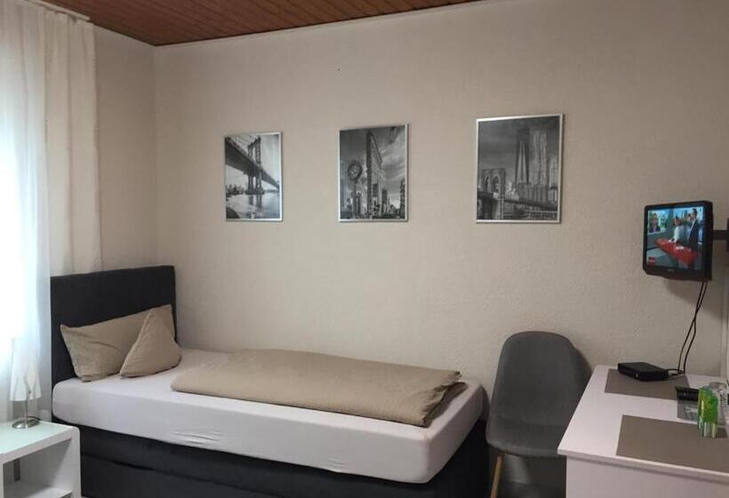 스탠다드 룸, Zum Schiffchen