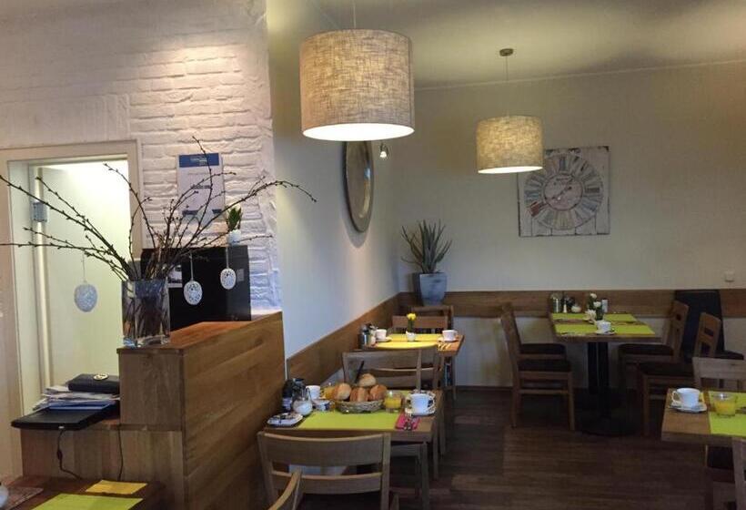 스탠다드 룸, Zum Schiffchen