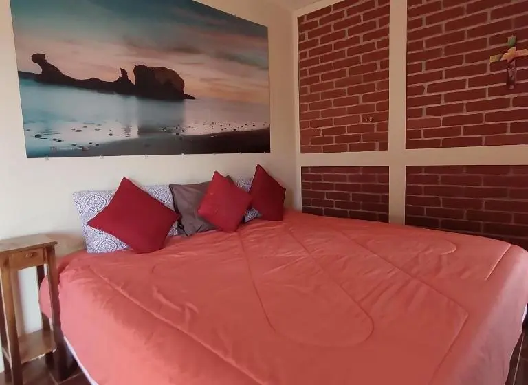 اتاق لوکس با تخت بزرگ, Hostal Las Veraneras Ataco