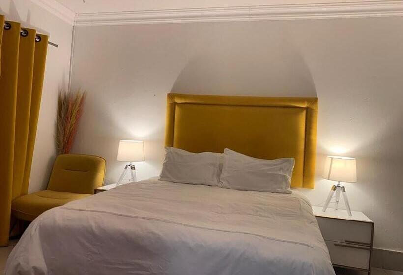 套房带泳池景, Ouklip Place Hotels