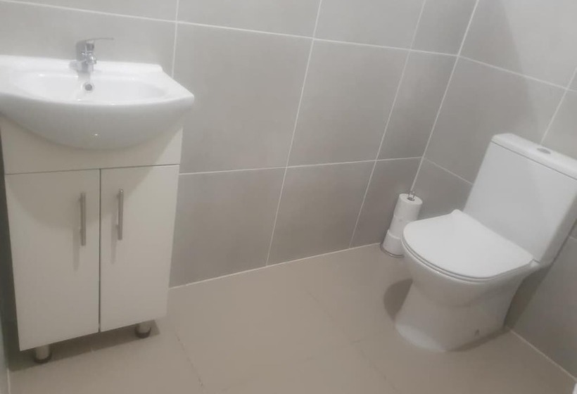 带特大床的标准间, Ouklip Place Hotels