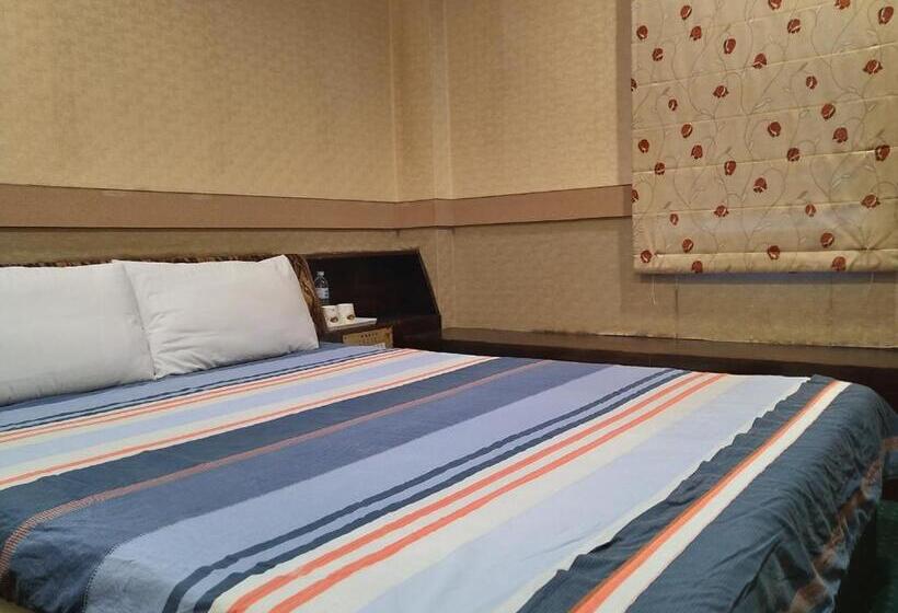 Camera Standard, The Ley Hotel 寶麗頌旅館