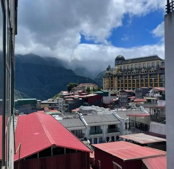 اتاق سوپریور با تخت بزرگ, Tuongmai Home