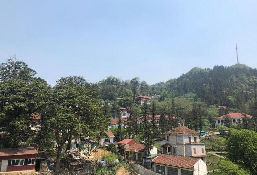 اتاق سوپریور با چشم‌انداز شهر, Tuongmai Home
