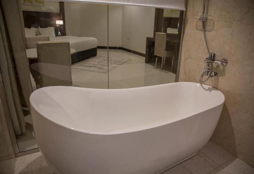 סוויטה, Emerald Residence