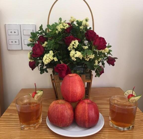 اتاق لوکس, Minh đức