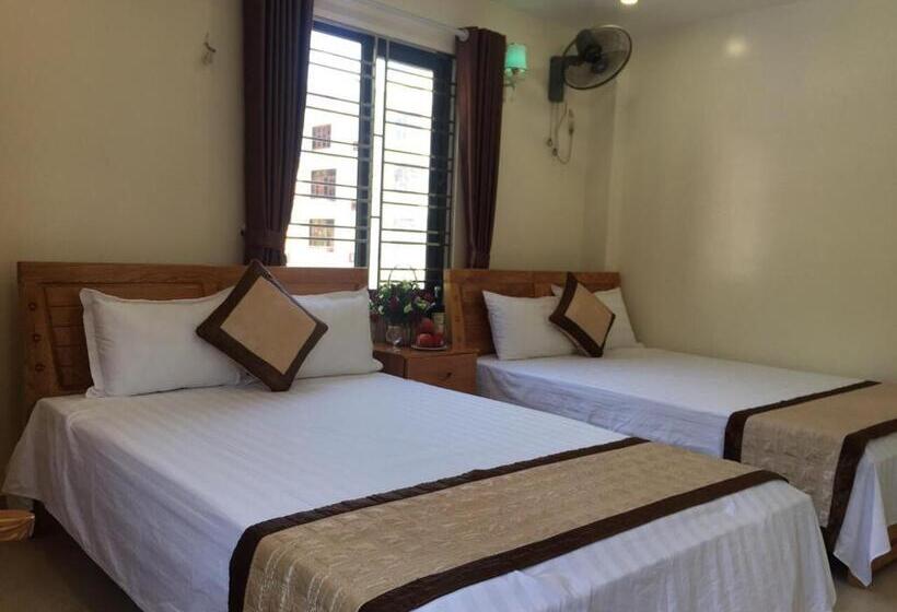 اتاق لوکس, Minh đức