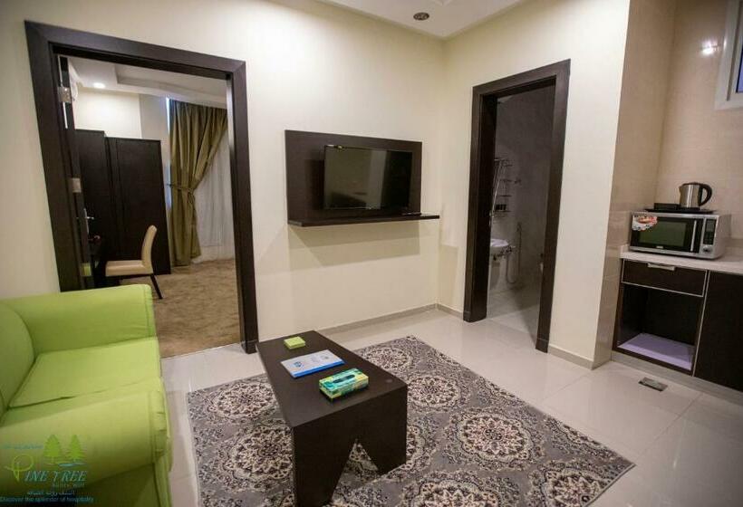 جناح, Pinetree Suites Hail