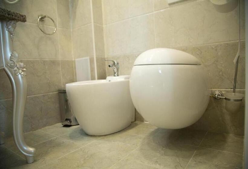 스탠다드 룸 풀장 전망, Uzbekistan