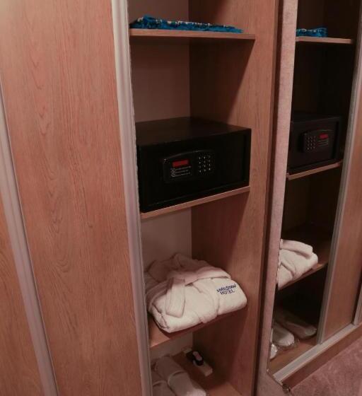 패밀리 룸, Uzbekistan