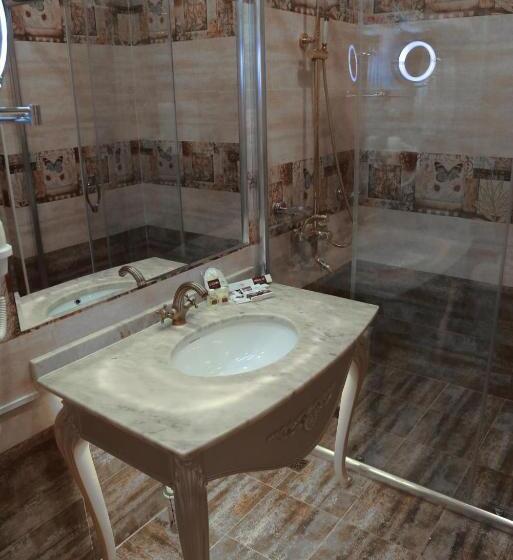 패밀리 룸, Uzbekistan