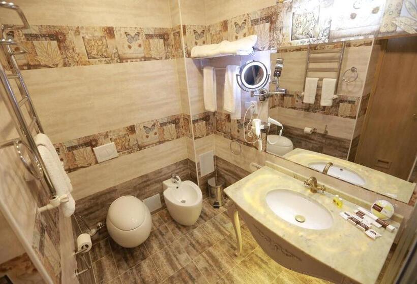 패밀리 룸, Uzbekistan