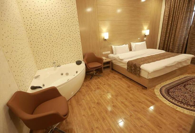 4인용 스탠다드 룸, Uzbekistan