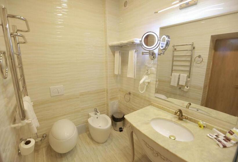 4인용 스탠다드 룸, Uzbekistan