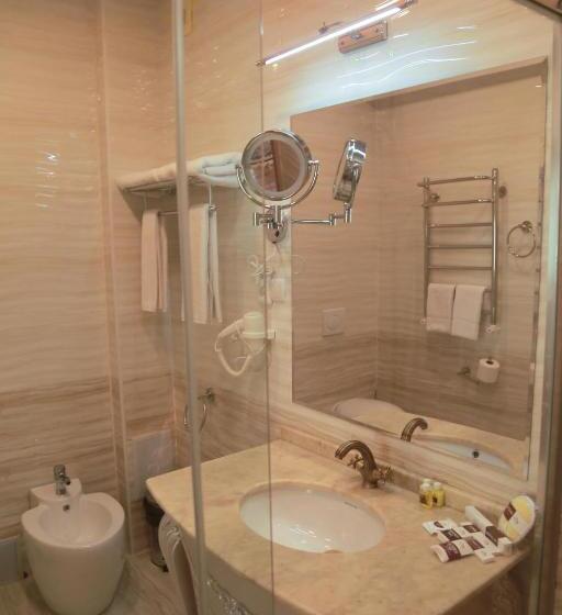 4인용 스탠다드 룸, Uzbekistan