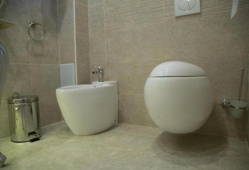 풀장 전망 디럭스 룸, Uzbekistan