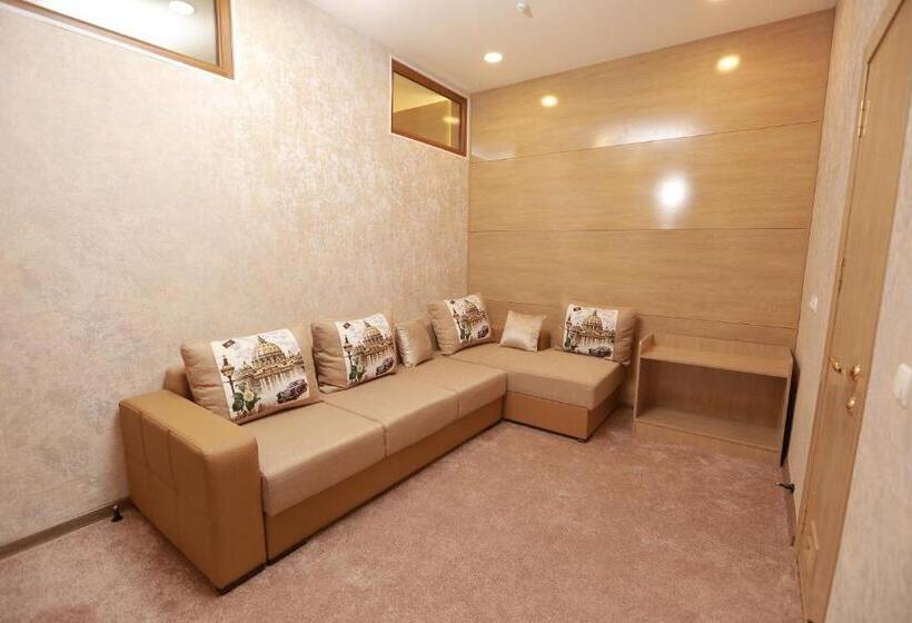 패밀리 룸, Uzbekistan