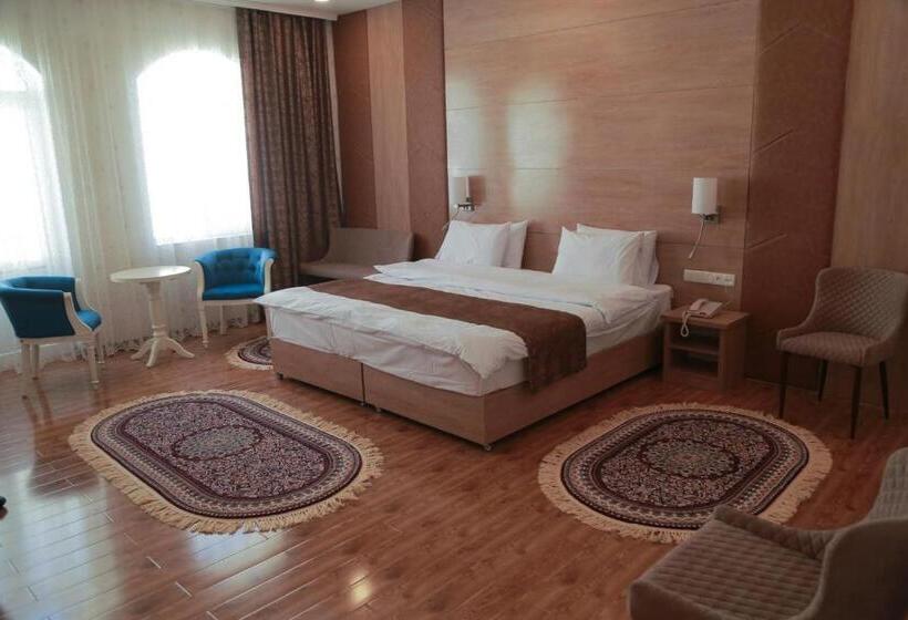 4인용 스탠다드 룸, Uzbekistan