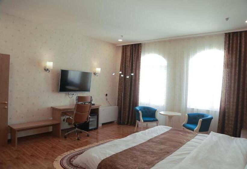 4인용 스탠다드 룸, Uzbekistan