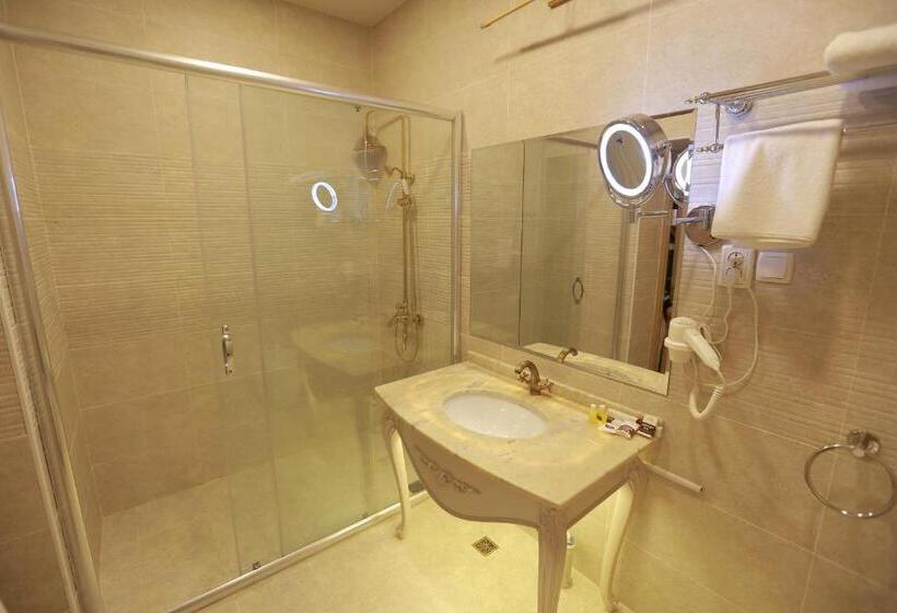 풀장 전망 디럭스 룸, Uzbekistan