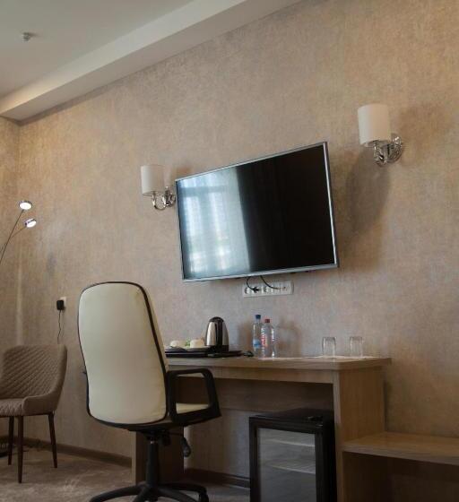 풀장 전망 디럭스 룸, Uzbekistan