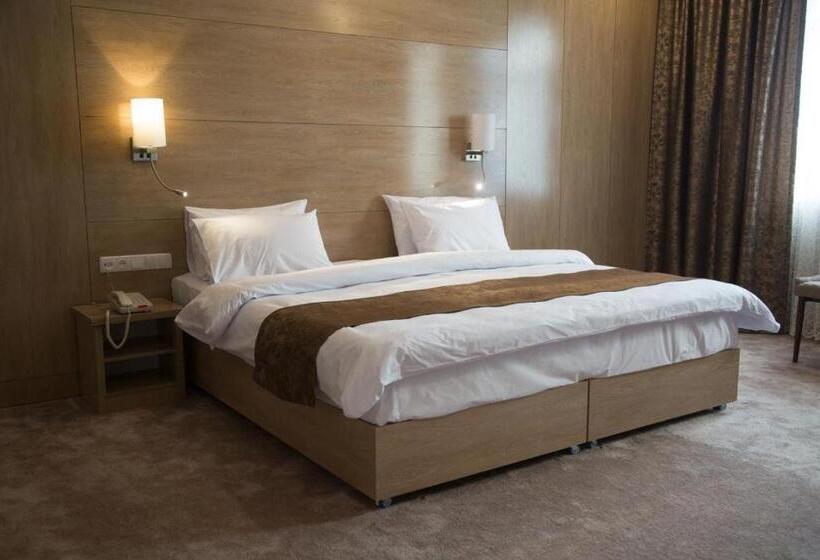 풀장 전망 디럭스 룸, Uzbekistan