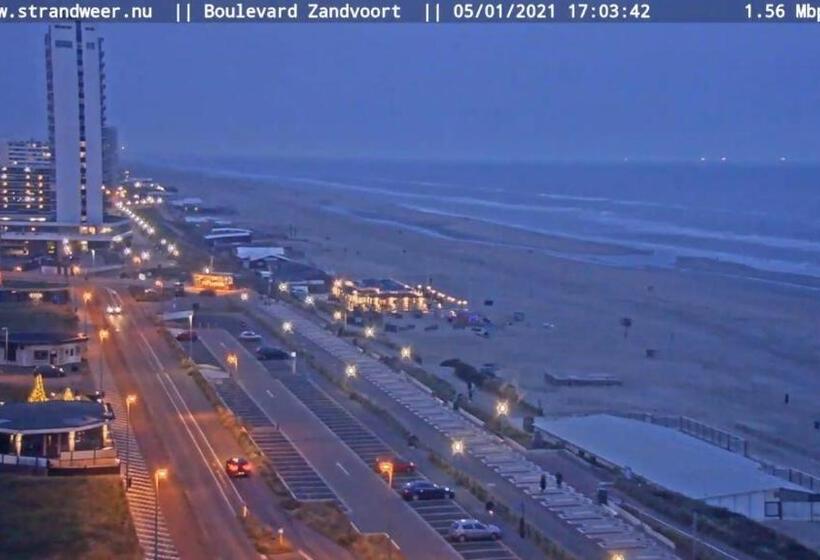 מיטת קינג בסוויטה, Casa Blanca Zandvoort