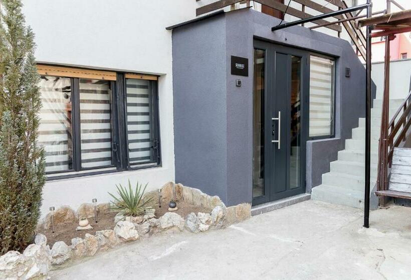 اتاق استاندارد, Sunrise Apartments