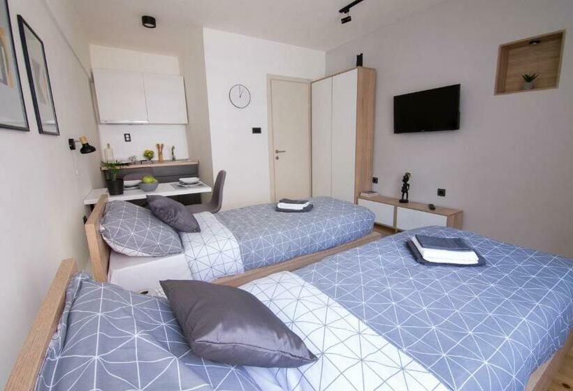 اتاق استاندارد, Sunrise Apartments