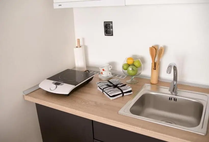 اتاق استاندارد, Sunrise Apartments