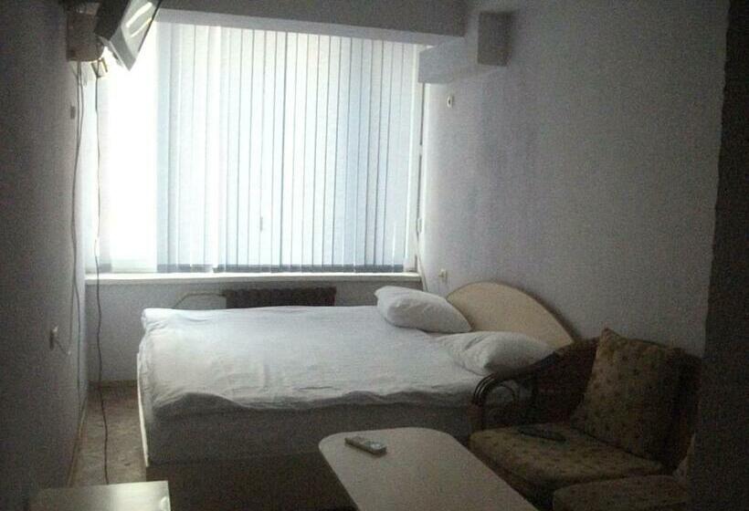 اتاق استاندارد یک نفره, B&b Aktau не отель