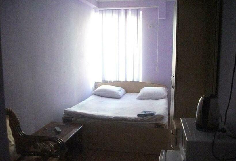 اتاق استاندارد یک نفره, B&b Aktau не отель