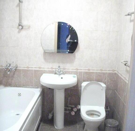 اتاق خانوادگی, B&b Aktau не отель