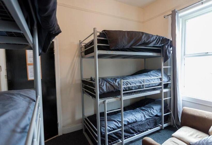 家庭房间共用浴室, Fenham Hotel Express