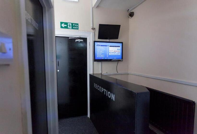 家庭房间共用浴室, Fenham Hotel Express