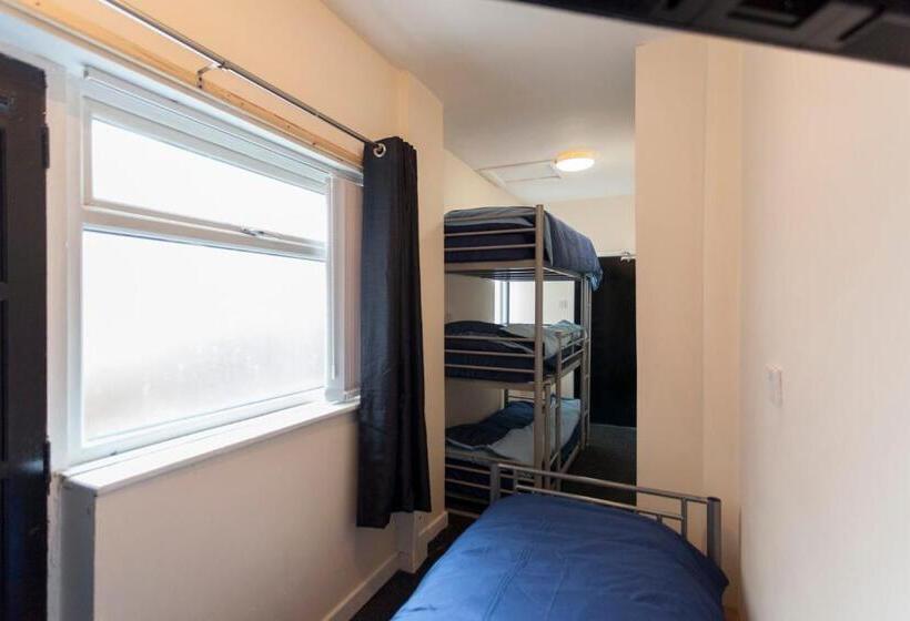 四人标准间, Fenham Hotel Express