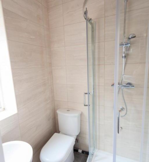 Четырехместный Номер Стандарт, Fenham Hotel Express